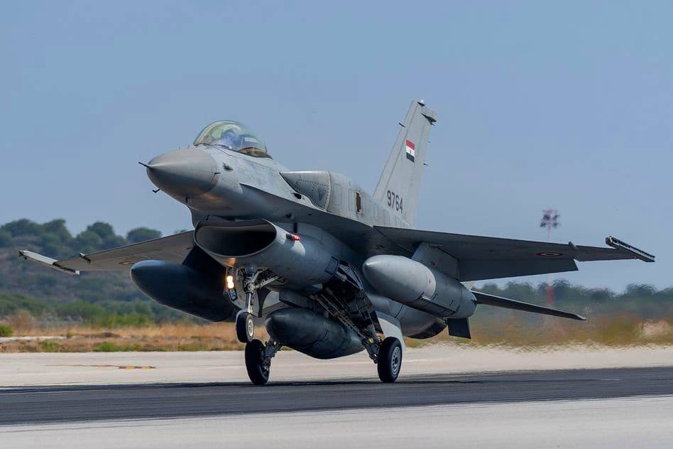 exercise_GRC_EGY_EX07_Egypt_AF_F-16C_139343.jpg